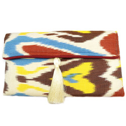 Ikat clutch