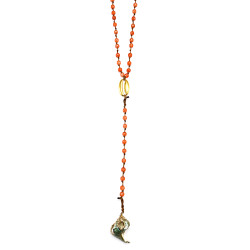 Necklace with shell