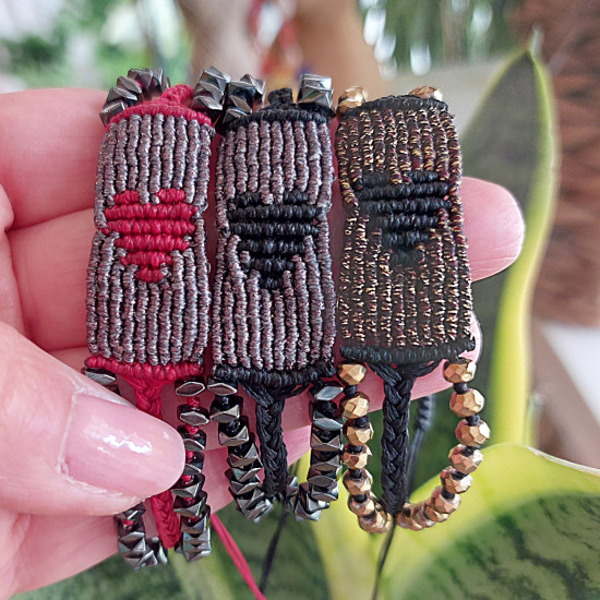 Macrame heart bracelet 1501841