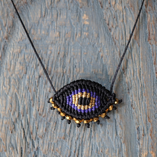 Macrame evil eye necklace 1001462
