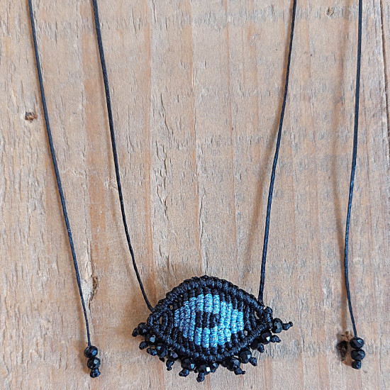 Macrame evil eye necklace 1001636