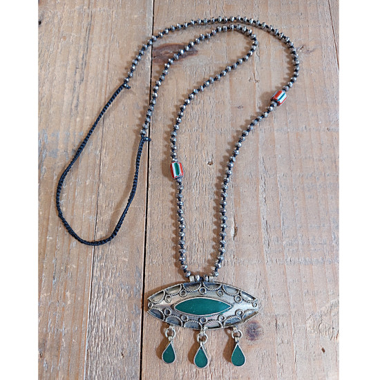 Pendant necklace 1002001