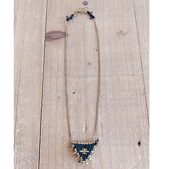 Macrame talisman necklace 1002156