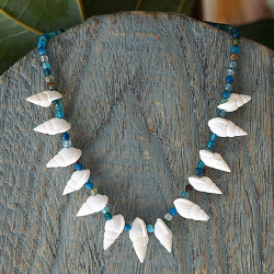 Shell necklace 1002615