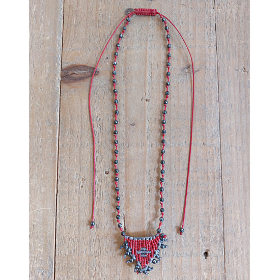 Necklace with macrame talisman 1002786