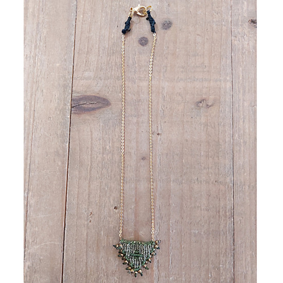 Macrame talisman necklace 1002787