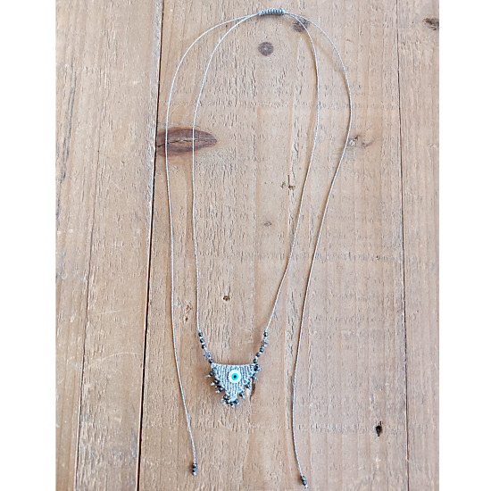 Macrame mother of pearl talisman 1002795