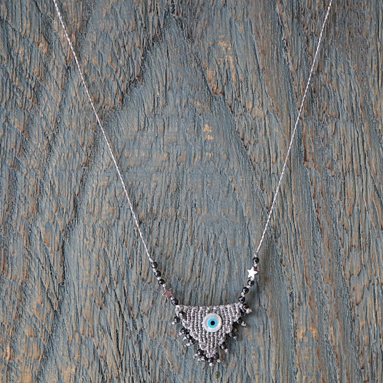 Macrame mother of pearl talisman 1002795