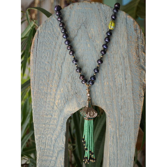 Natural pearls necklace 1002906