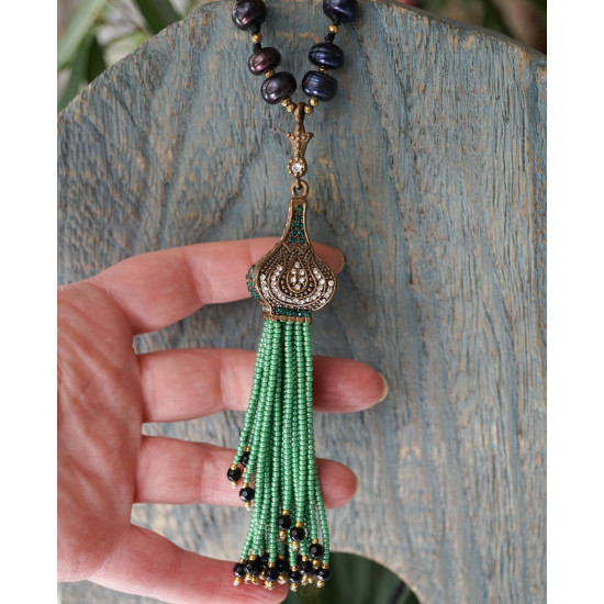 Natural pearls necklace 1002906