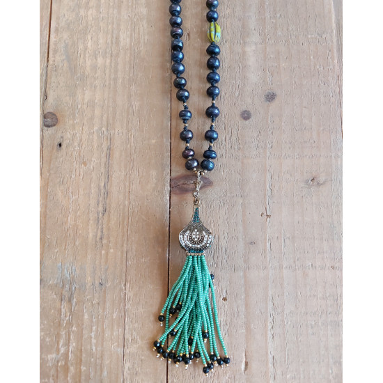 Natural pearls necklace 1002906