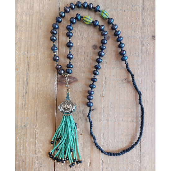 Natural pearls necklace 1002906