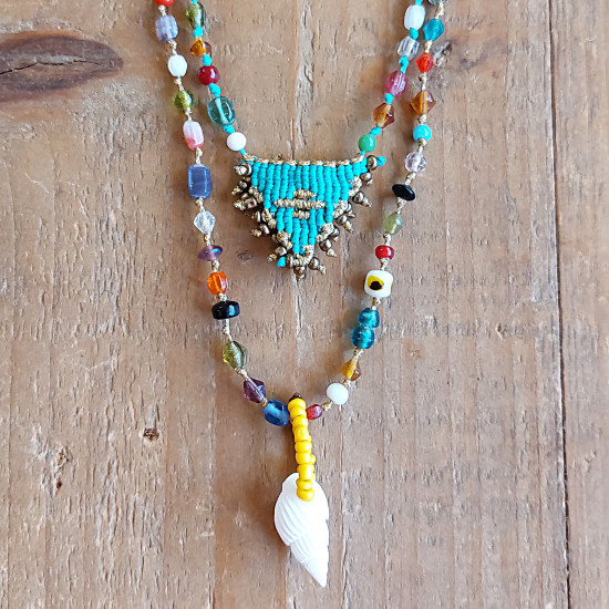 Talisman and shell necklace 1003179