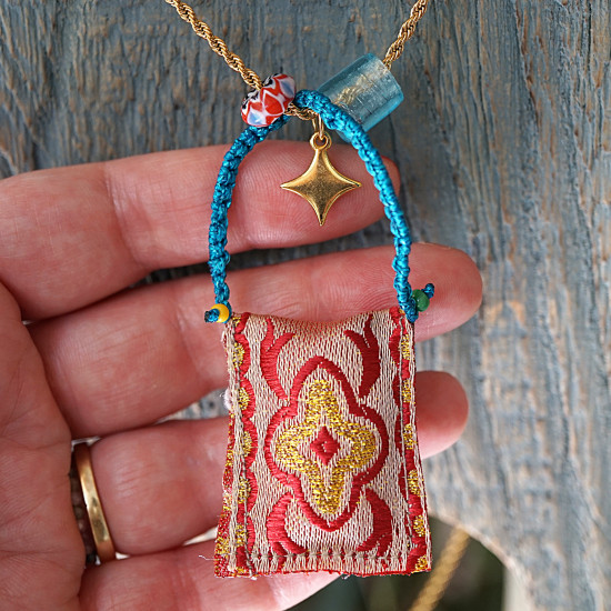 Necklace with Stainless Steel Chain & Talisman Pendant 1003202
