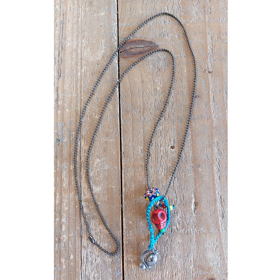Globe pendant necklace 1003210