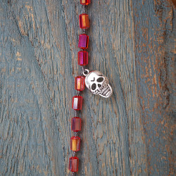 Rock necklace with skulls 1003239