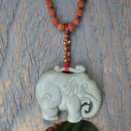 Jade elephant pendant necklace 1003249