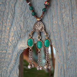 Ethnic pendant necklace 1003256