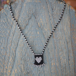 Macrame heart pendant 1003264