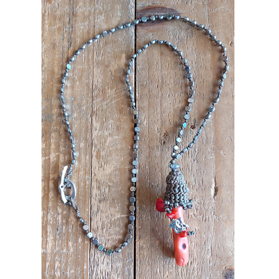 Macrame coral pendant necklace 1003371