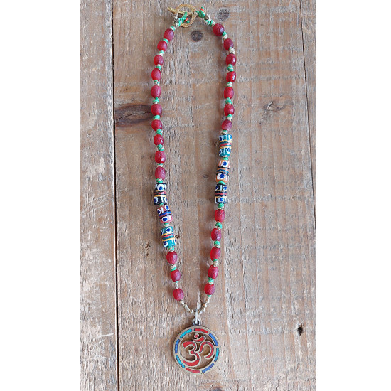 Nepalese om pendant necklace 1003374
