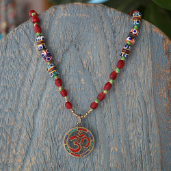 Nepalese om pendant necklace 1003374