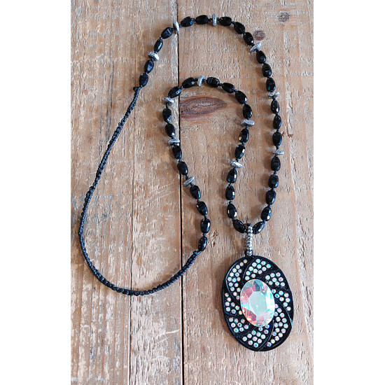 Antique style pendant necklace 1003384