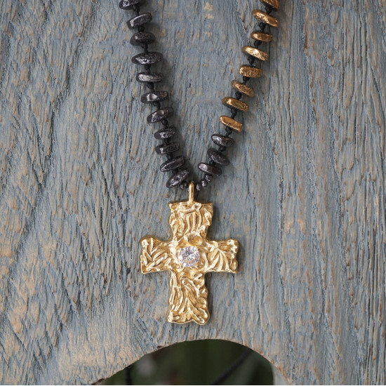 Cross pendant necklace 1003395