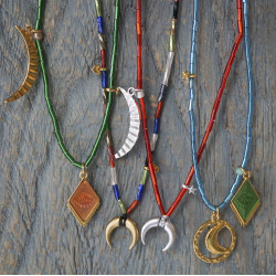 Chic necklace with charms 1003400